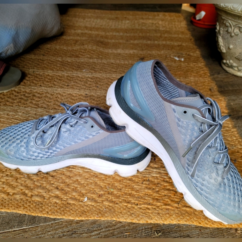 Under Armor Gemini2 Speedform Men running sneakers size 11